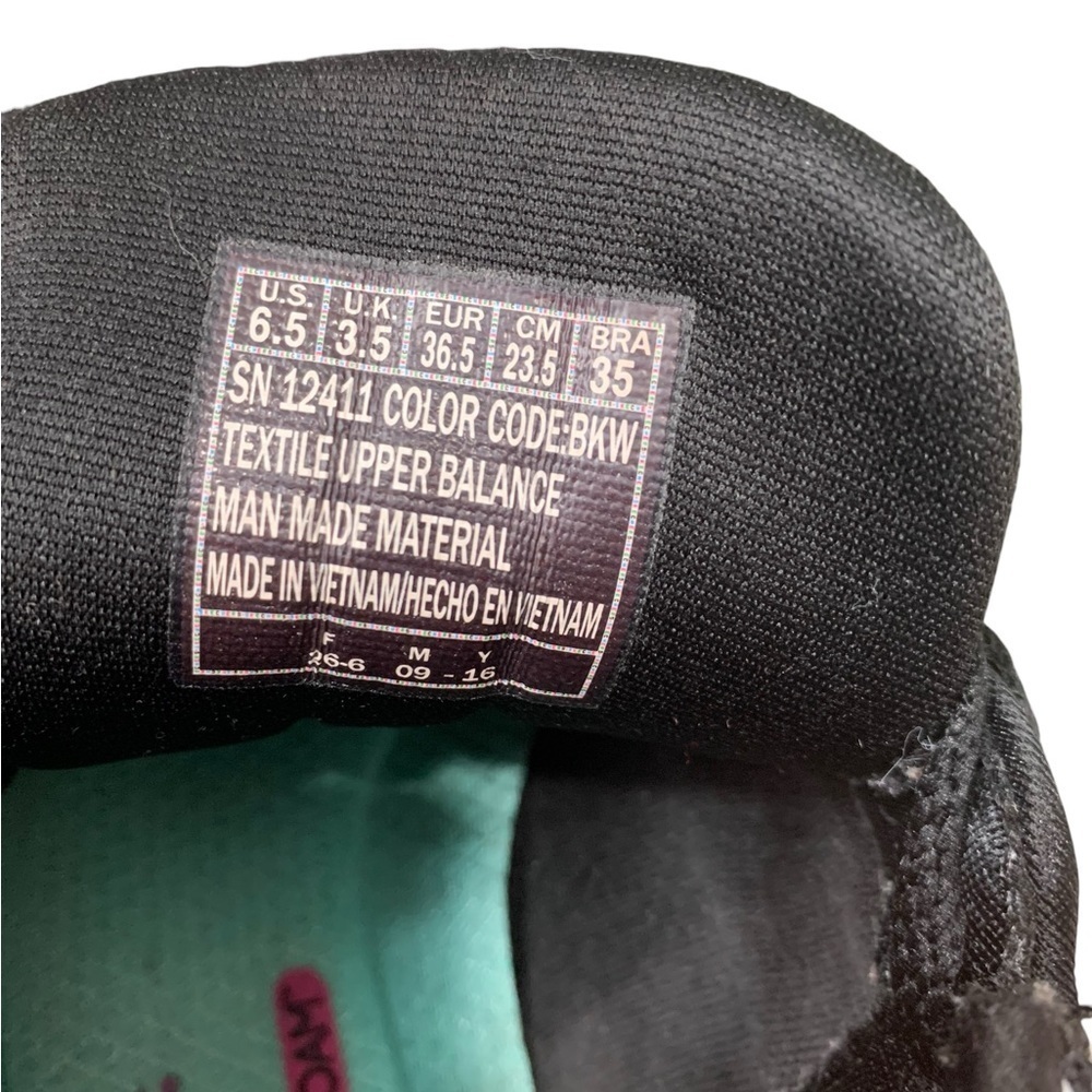 Sketchers Relaxed Fit Memory Foam Soles Size 6.5 - image 7